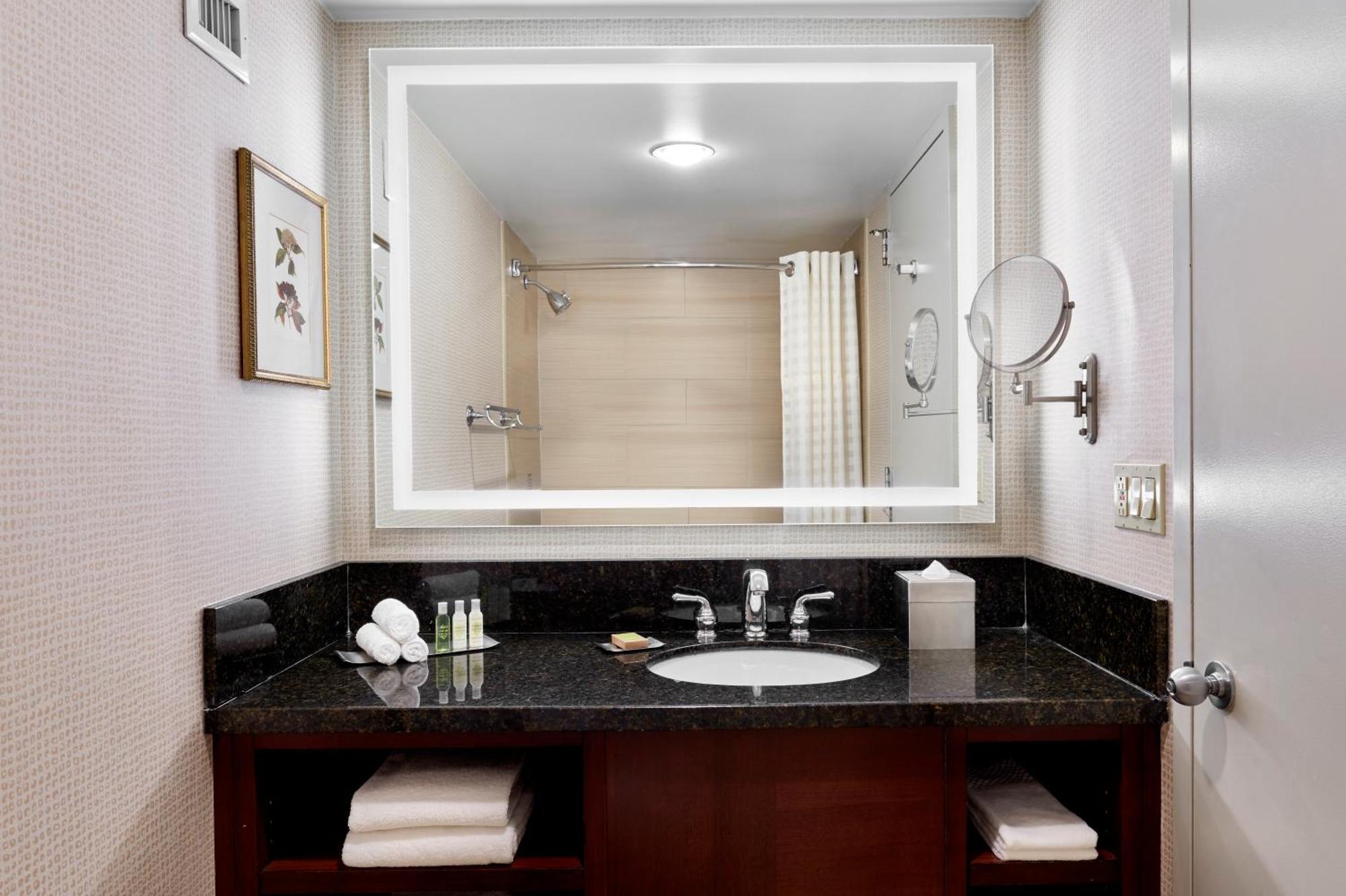 Doubletree By Hilton Hotel Philadelphia Center City Ngoại thất bức ảnh